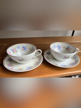 Thomas Cup and Saucer Set 7215. (2 sets)
